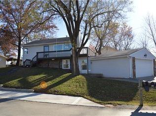 1080 S Shore Dr, Kansas City, MO 64151