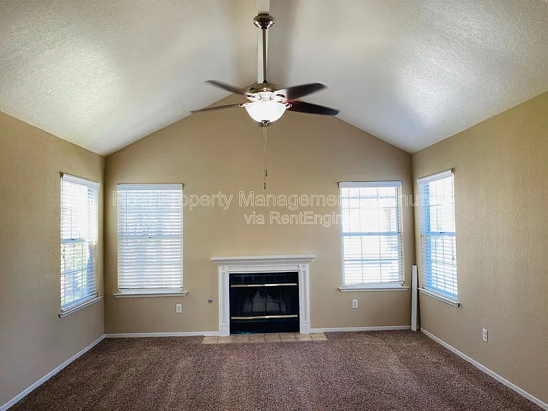 8153 N Cedar Ave #212 — Photo 1
