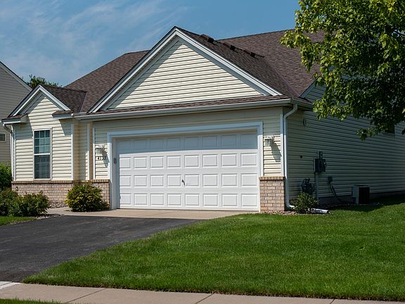 2nd image of 4133 Oakbrooke Trl