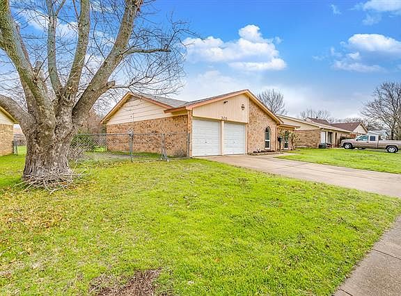 3rd image of 308 Quail Creek Dr