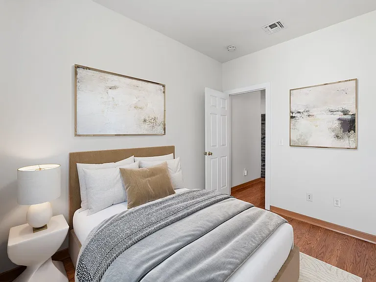 394 Woodlawn Ave #2 — Photo 18