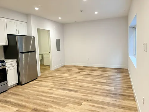 Floor plan 100