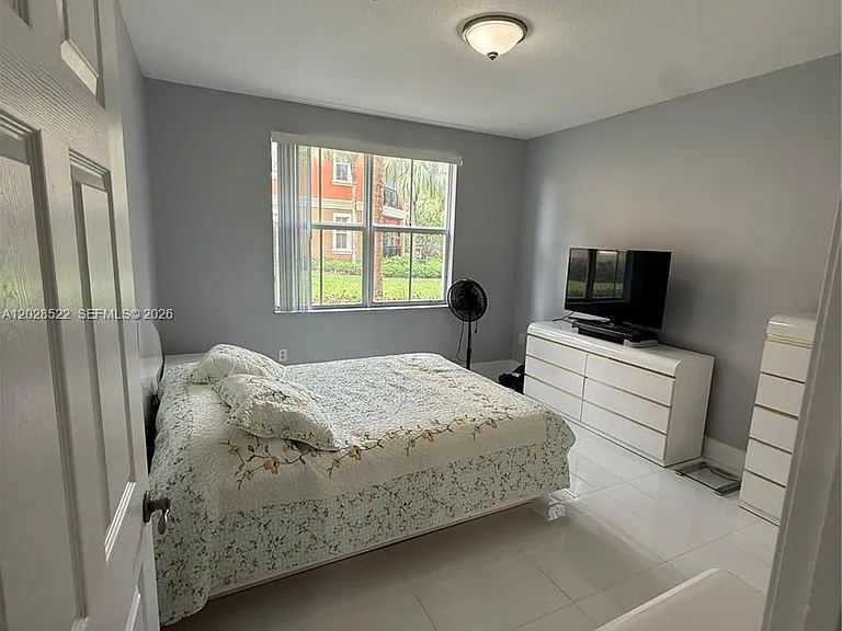4704 SW 160th Ave #215 — Photo 15