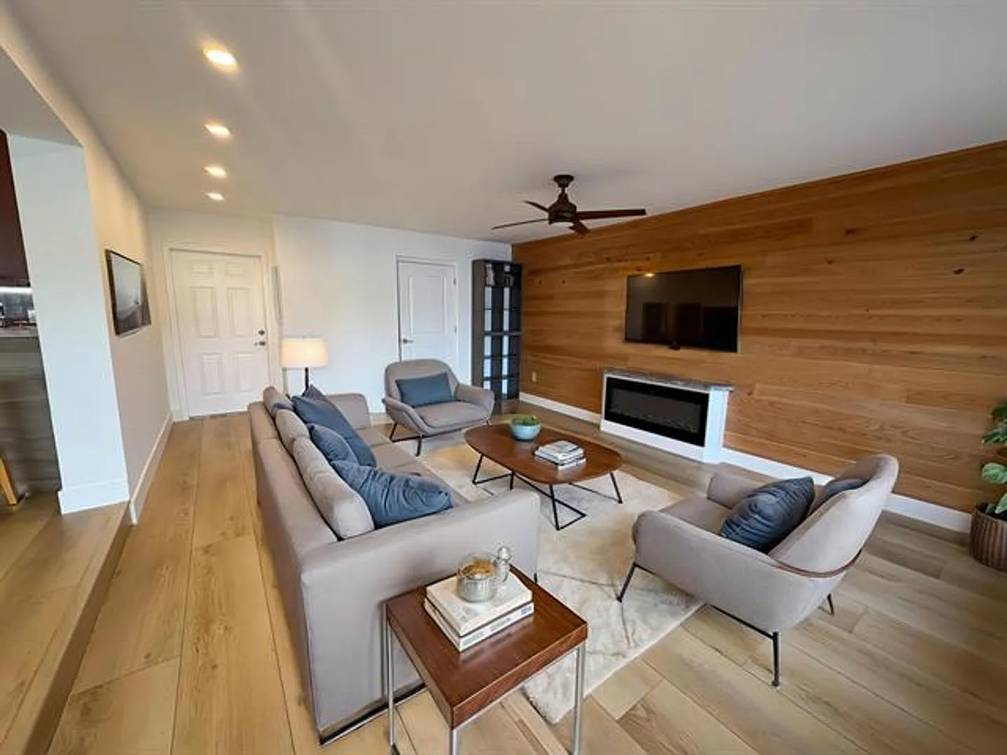 1032 NE 16th Ter # 1032, Fort Lauderdale, FL 33304 — Photo 2