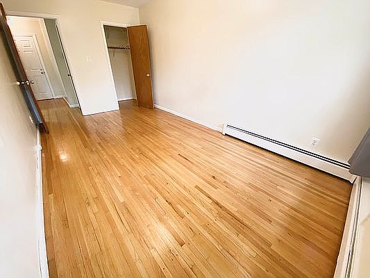 5th image of 2620 9th St #2