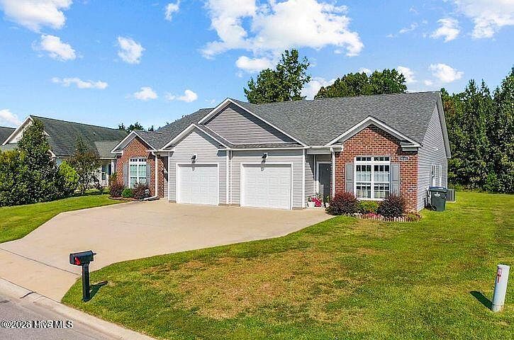 1st image of 2516 B Brookville Dr