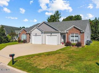 2516 B Brookville Dr, Greenville, NC 27834