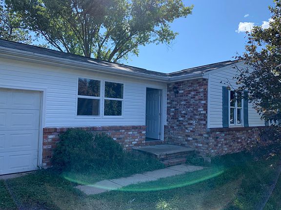 4th image of 803 Kilarney Dr