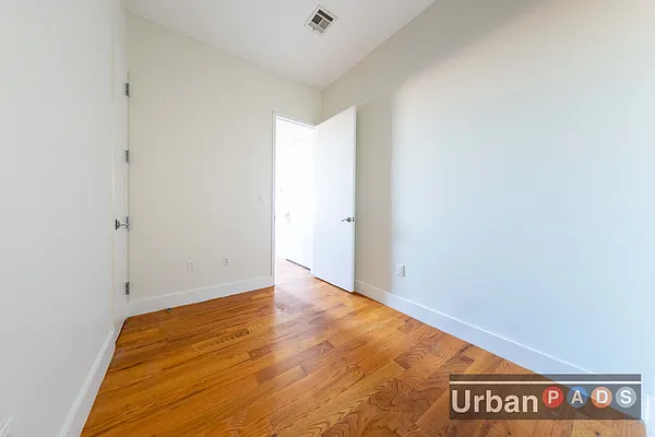 Rented by Urban Pads | media 6