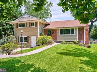 5803 Sable Dr, Alexandria, VA 22303