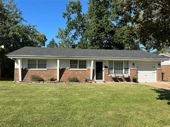 817 Marias Dr, Saint Louis, MO 63137