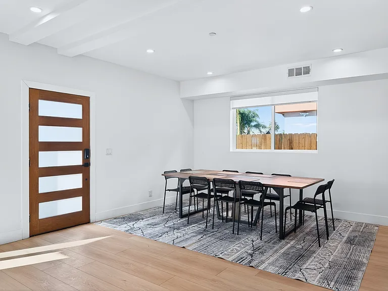 Trojan Terrace — Photo 8