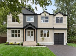 421 Ryeside Ave, New Milford, NJ 07646