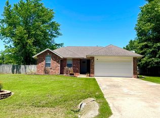 111 Hughes Rd, Willard, MO 65781