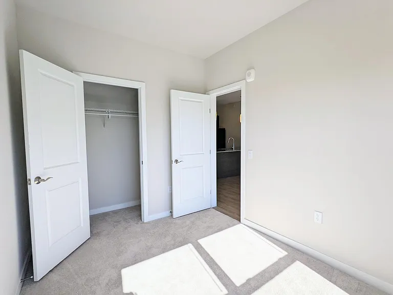 Riverview Terrace — Photo 15