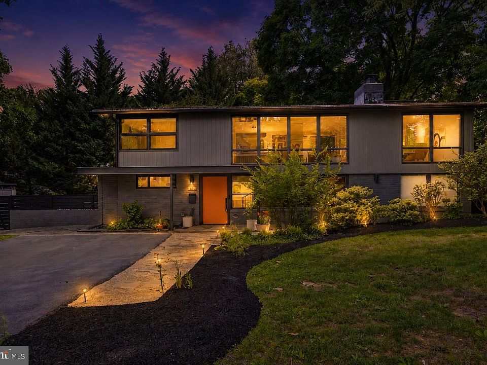 1st image of 7707 Holmes Run Dr