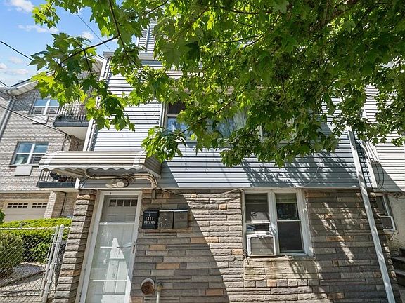 2nd image of 1311 Balcom Avenue
