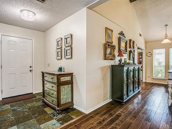 3rd image of 3913 San Mateo Dr