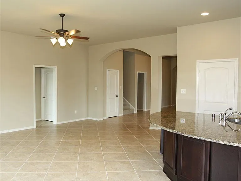 10318 Bellago Ln — Photo 7