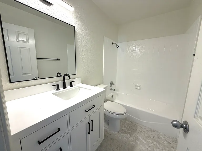 33891 El Encanto Ave #A — Photo 15