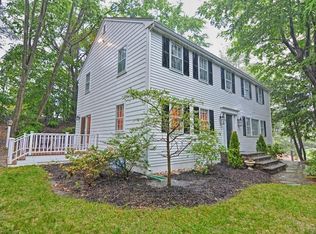 1 Oak Hill Rd, Wayland, MA 01778