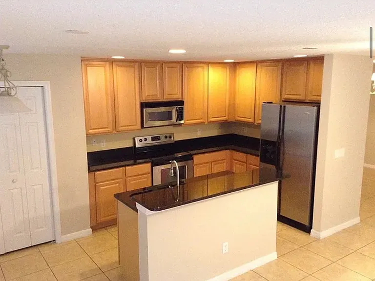 3820 Silverbell Loop — Photo 3