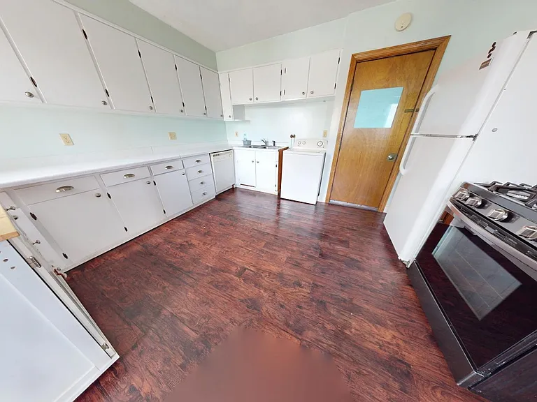 27 Princeton St #2 — Photo 21