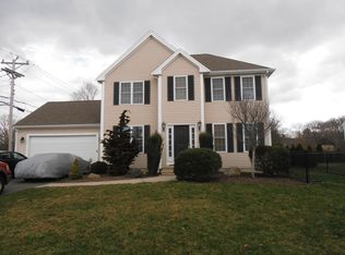 161 Apple Tree Ln, New Bedford, MA 02740