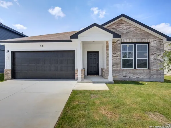 309 Jills Path, Seguin, TX 78155