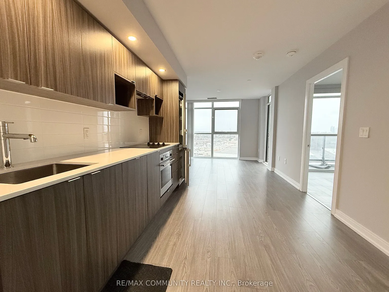 2 bed, $2,225 — Photo 4