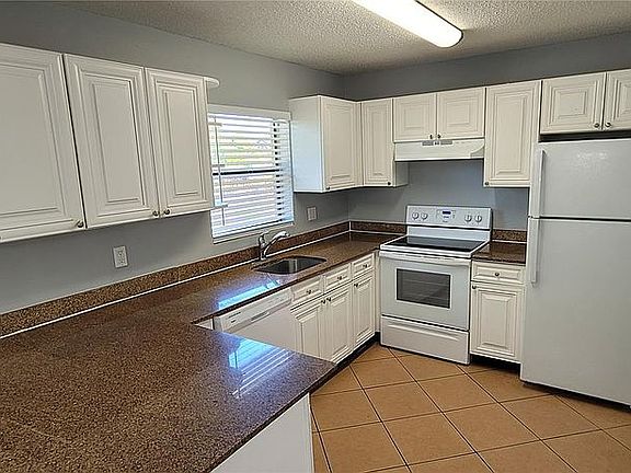 5th image of 7305 SW 8th St