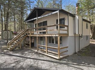 1025 Wallenpaupack Dr, Lake Ariel, PA 18436