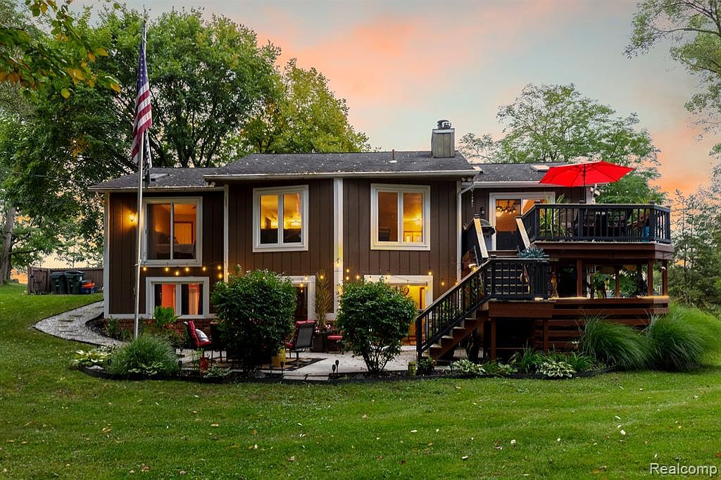 962 Buckhorn Dr, Lake Orion, MI 48362 Zillow
