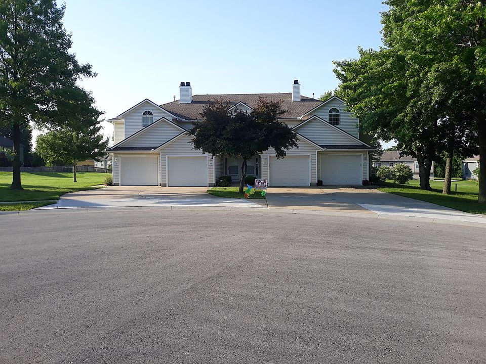 1st image of 723 SE 14th St #140C
