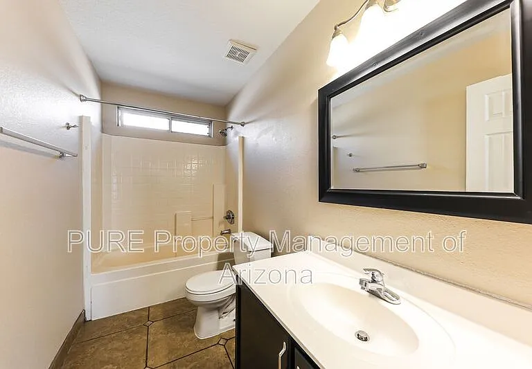3514 W Fallen Leaf Ln — Photo 15