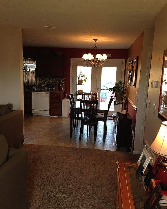 1st image of 104 Hollow Creek Dr