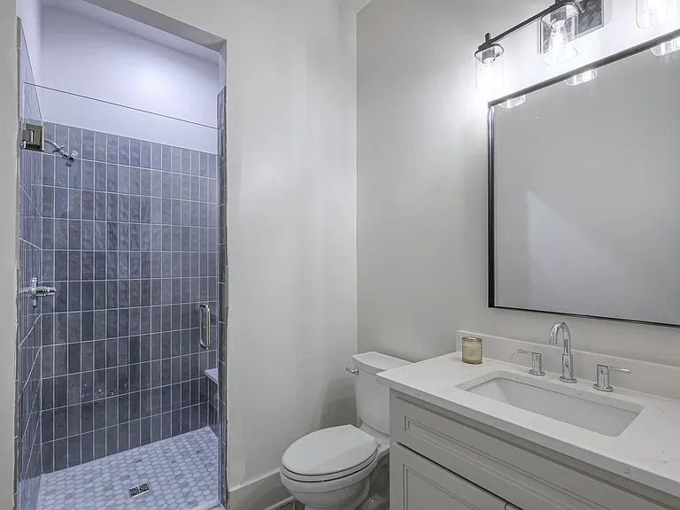 1025 Southwalk Dr — Photo 19