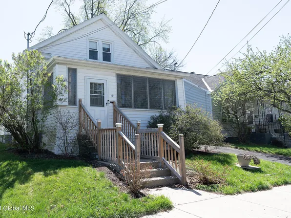 19 Fullerton Street, Albany, NY 12209