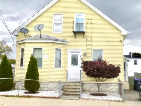 661 Union Ave, Providence, RI 02909