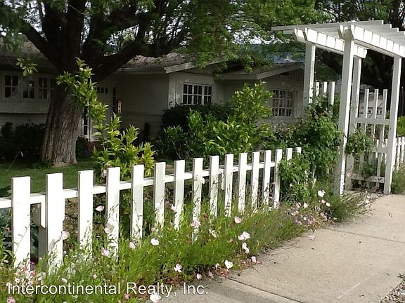 2nd image of 320 Crestview Dr