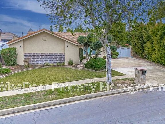 2nd image of 1537 Fairwood Way