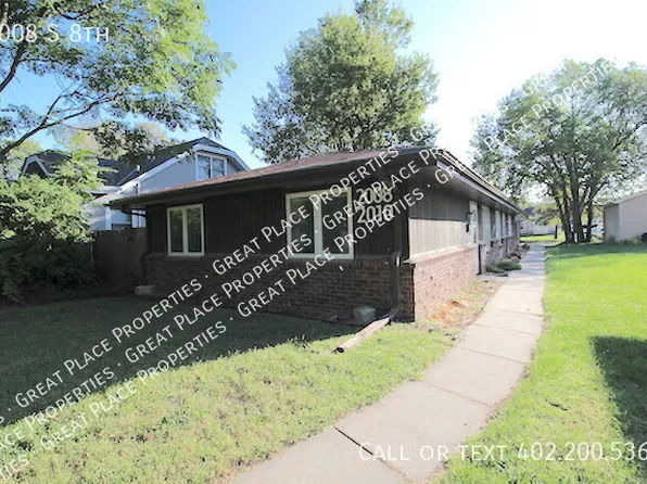 2008 S 8th St, Lincoln, NE 68502