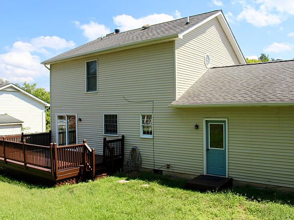 2nd image of 104 Woodys Pl