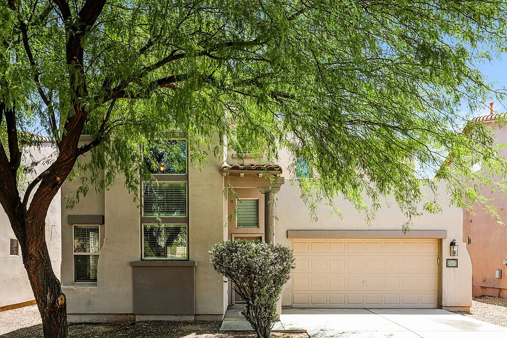 3 bed, 3.0 bath, 1951 sqft, $1,715 — Photo 1
