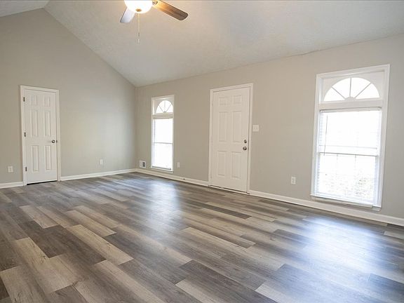 5th image of 2557 Ashley Cir