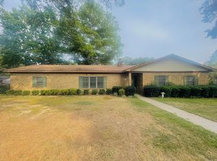 108 Liles Dr, Searcy, AR 72143