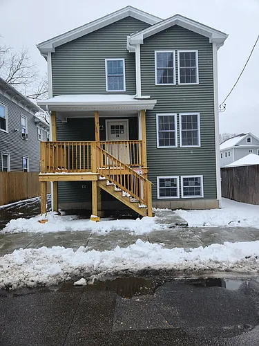 26 Cromwell St #1 Photo 1