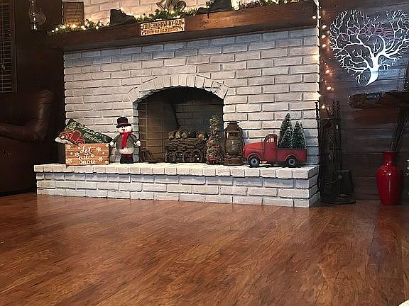 3rd image of 804 Hancock Ave