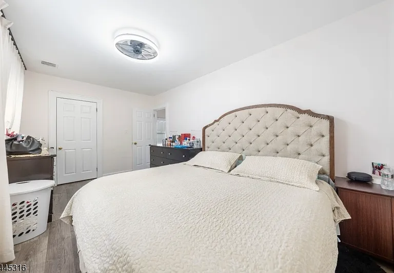 412 Spruce St — Photo 8