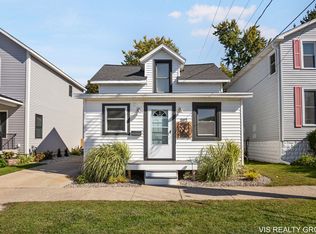 312 N 2nd St, Grand Haven, MI 49417